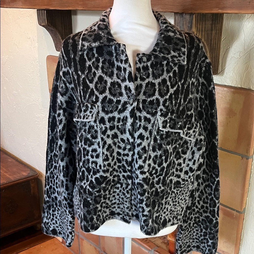 Zara Black and Gray Leopard Print Sweater Button-Up Jacket, size XL
